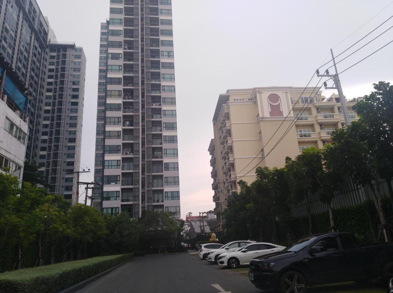 The​ Base​ ​Pattaya​ By Ammy Aparthotel Kültér fotó